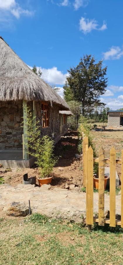Le Tai Village Resort Near Solio Game Reserve Mweiga Exterior foto