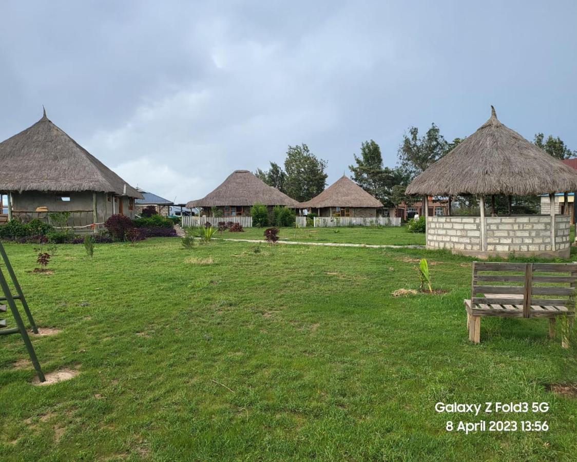 Le Tai Village Resort Near Solio Game Reserve Mweiga Exterior foto