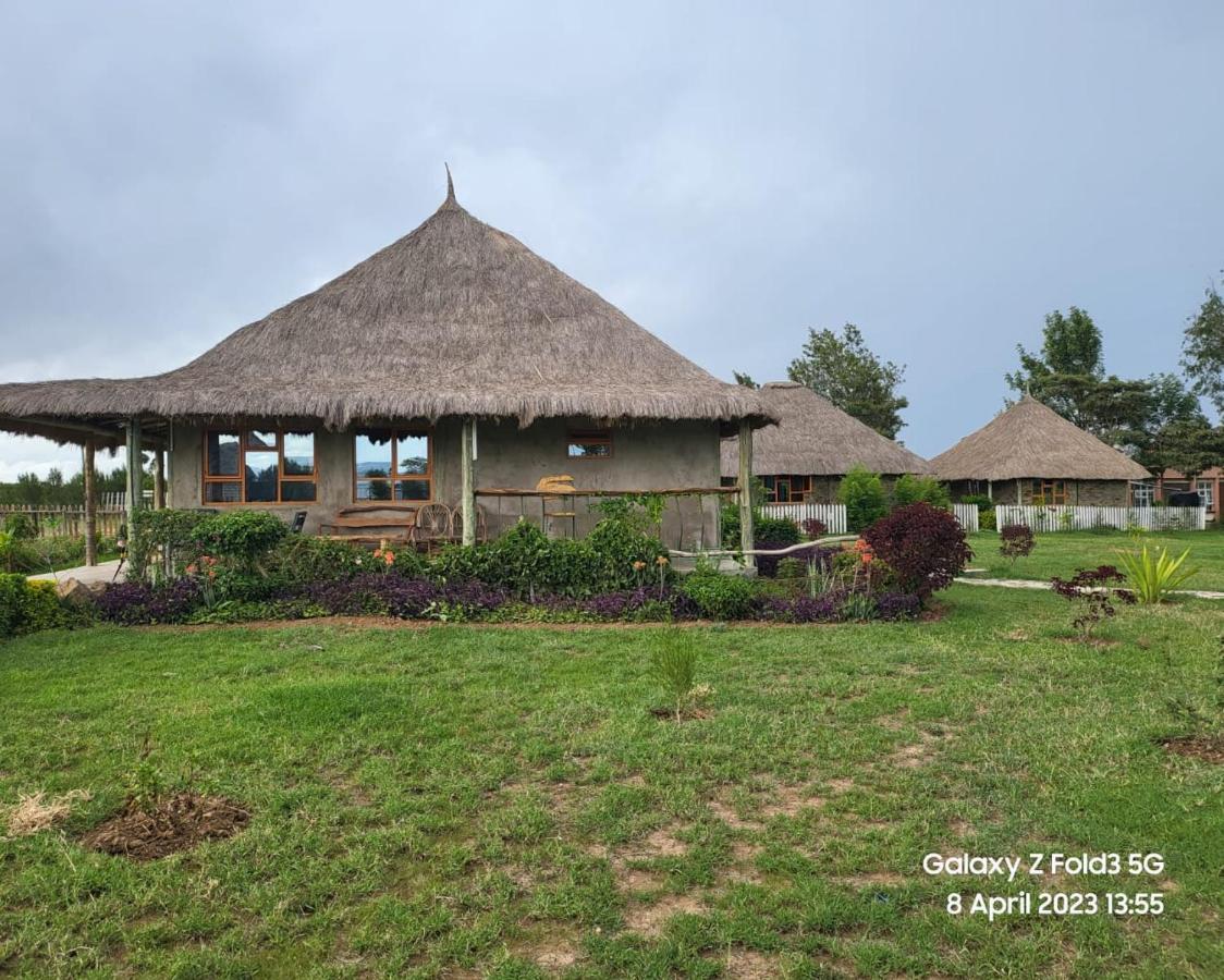 Le Tai Village Resort Near Solio Game Reserve Mweiga Exterior foto